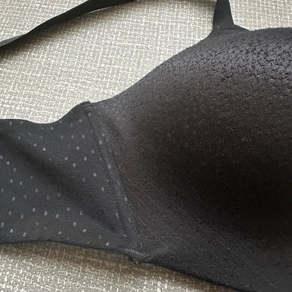Wacoal Black Appeal Bra Wire-free T Shirt Bra Size 40D - Picture 7 of 8